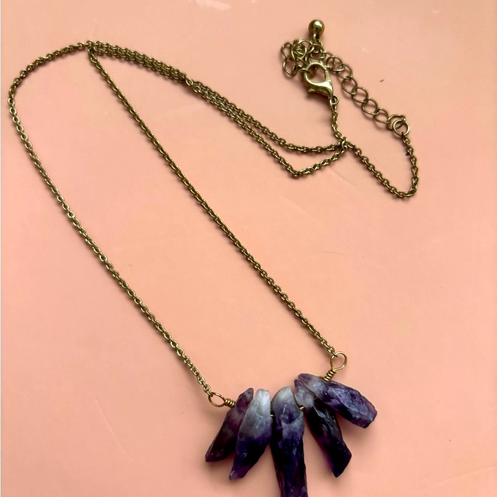 Elegant Amethyst Quartz Chunks Stone Necklace